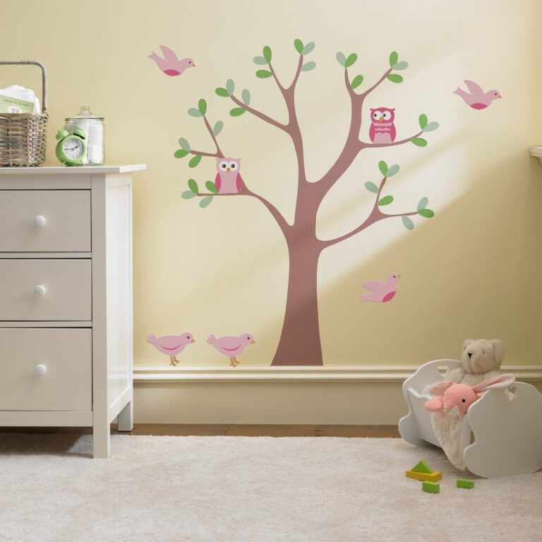 Baby room with soft motif