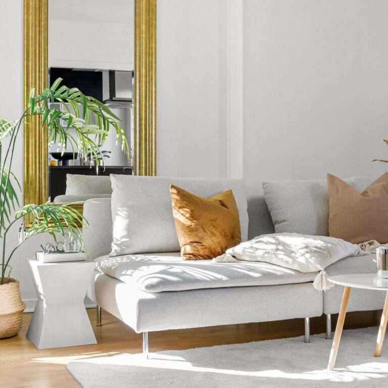 Light Living Room with a mirror
